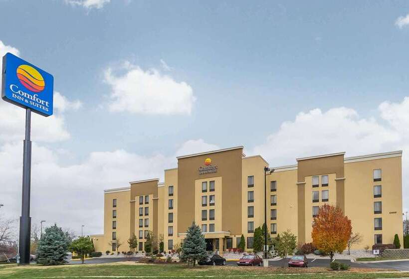 هتل Comfort Inn & Suites