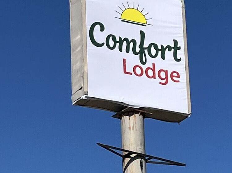 호텔 Days Inn & Suites By Wyndham Williamsburg Ia North