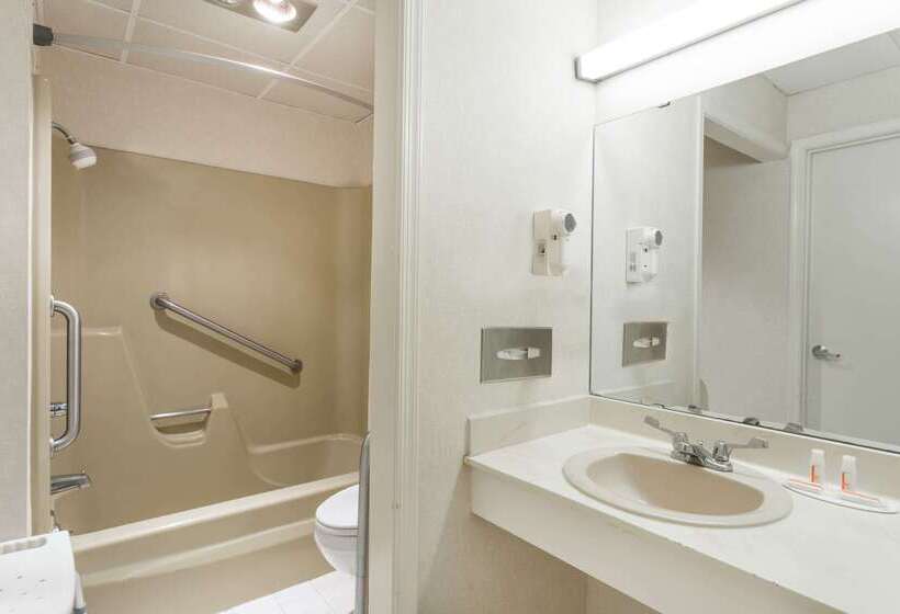 酒店 Days Inn By Wyndham Bedford