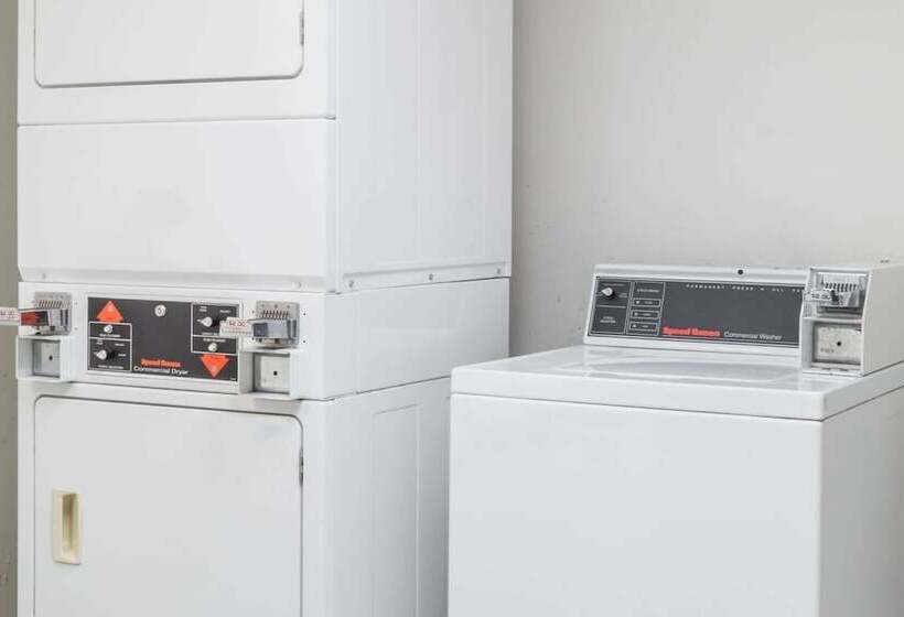 酒店 Days Inn By Wyndham Bedford