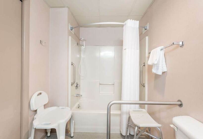 酒店 Days Inn By Wyndham Bedford