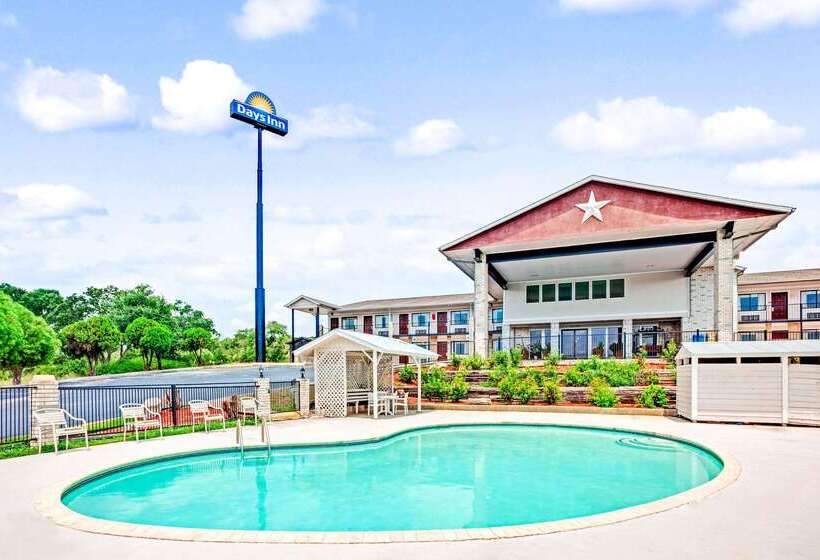 호텔 Days Inn By Wyndham Boerne