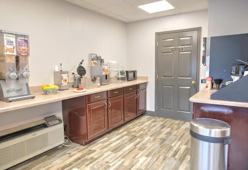 فندق Days Inn By Wyndham Harriman