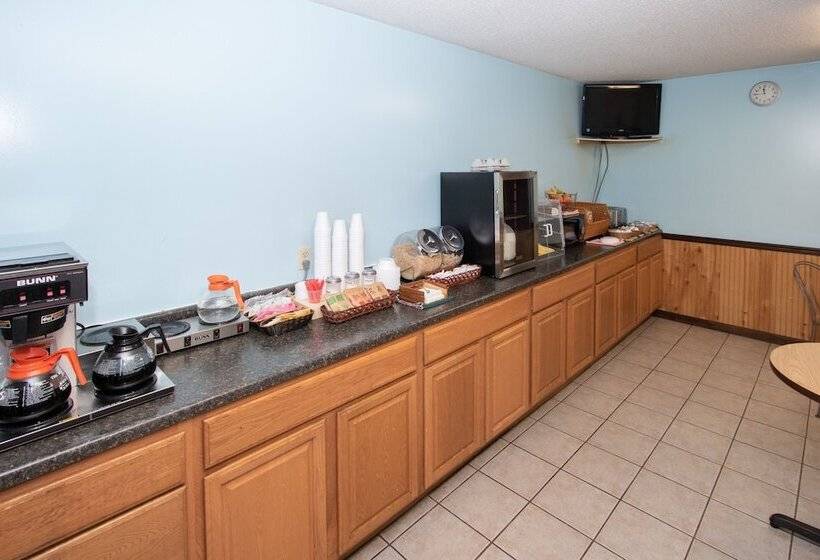 ホテル Eastbrook Inn