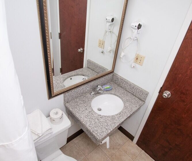 ホテル Eastbrook Inn