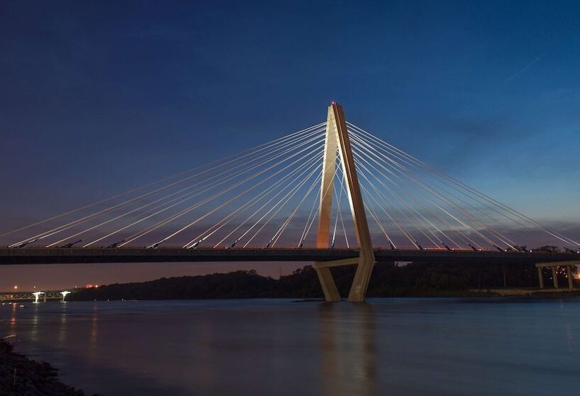 호텔 Golden Wheat Budget Host Inn Junction City