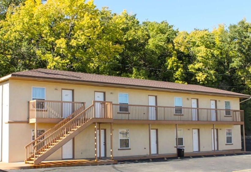 호텔 Golden Wheat Budget Host Inn Junction City