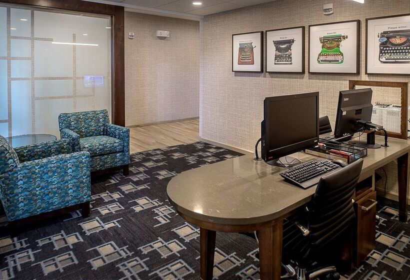 בית מלון כפרי Homewood Suites By Hilton St. Louis Westport