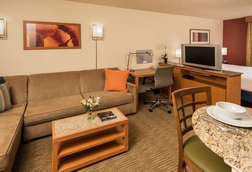 Отель Es Park 10