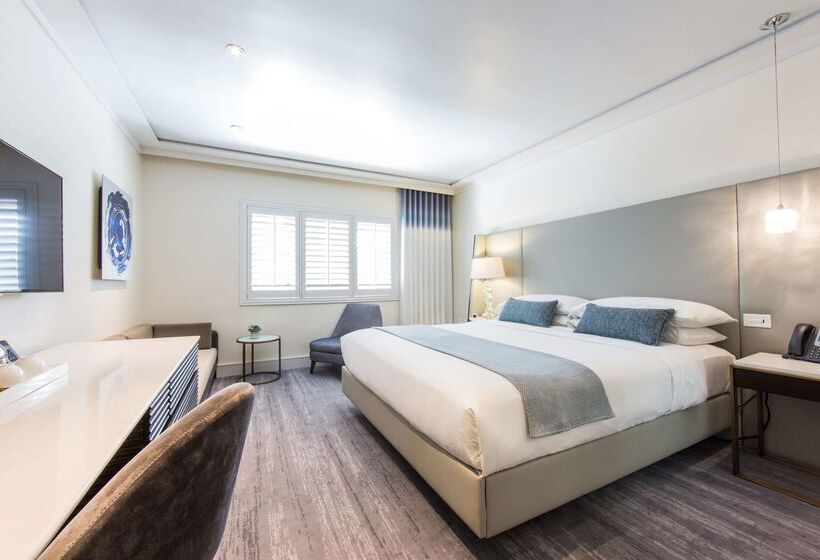 Mosaic Hotel Beverly Hills