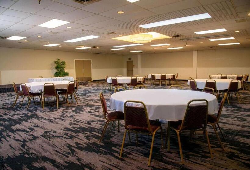 فندق Quality Inn