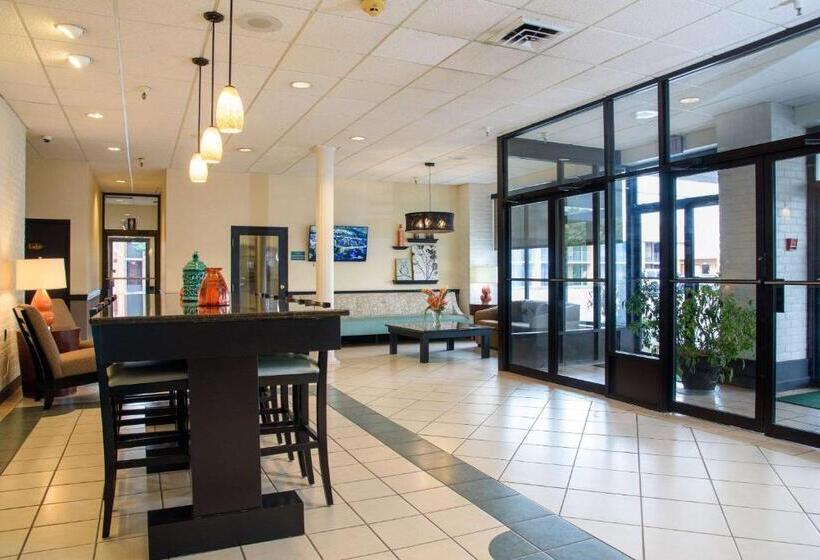 فندق Quality Inn