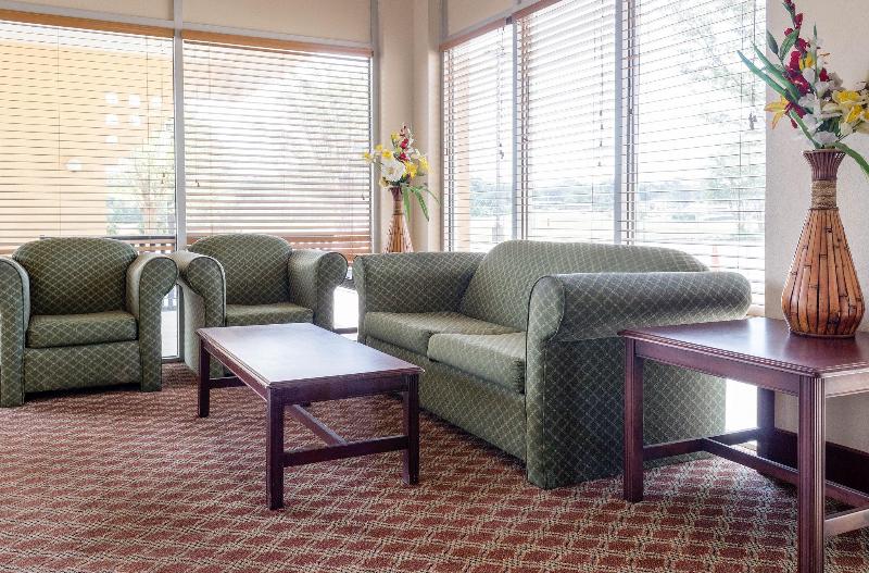 בית מלון כפרי Quality Inn Louisville