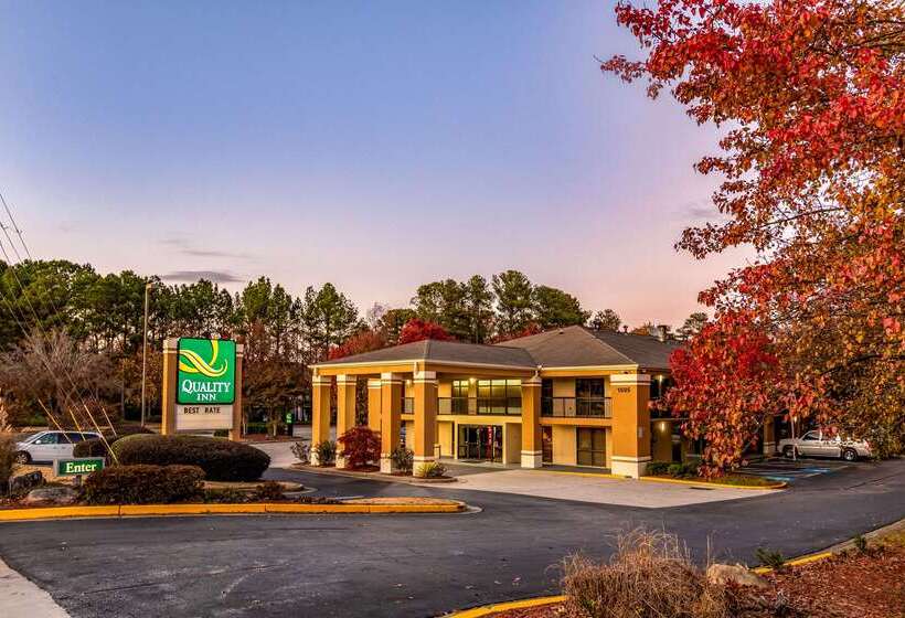 فندق Quality Inn