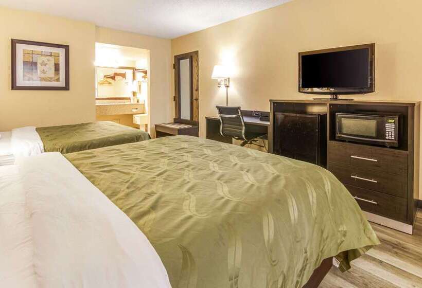 호텔 Quality Inn