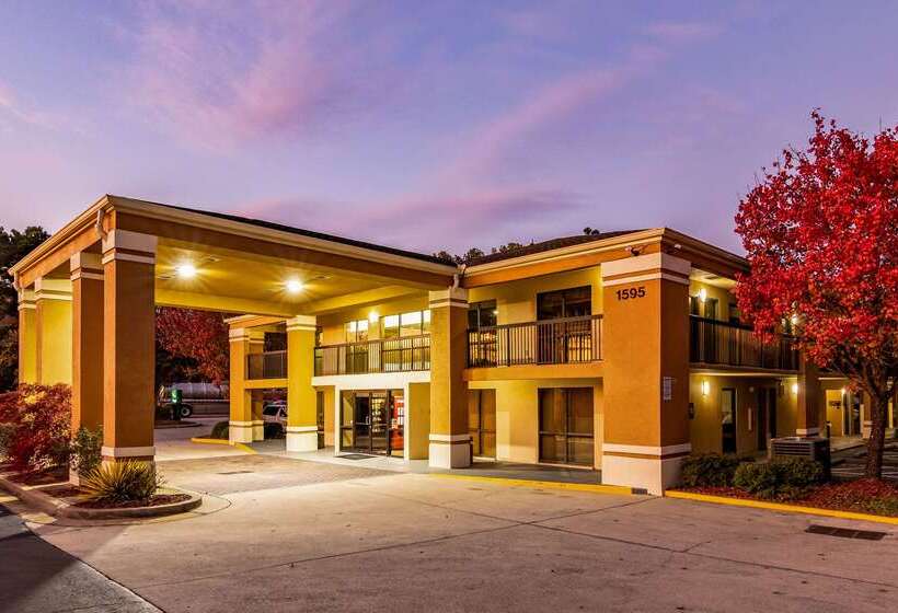 فندق Quality Inn