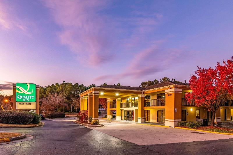 فندق Quality Inn