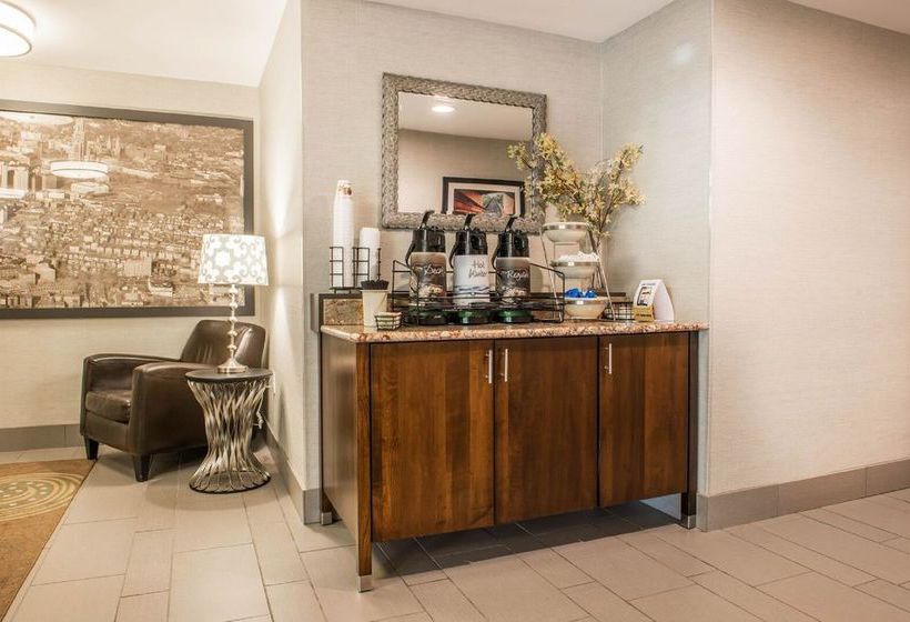 酒店 Quality Inn University Center