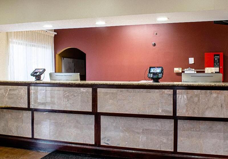 בית מלון כפרי Red Roof Inn & Suites Middletown  Franklin