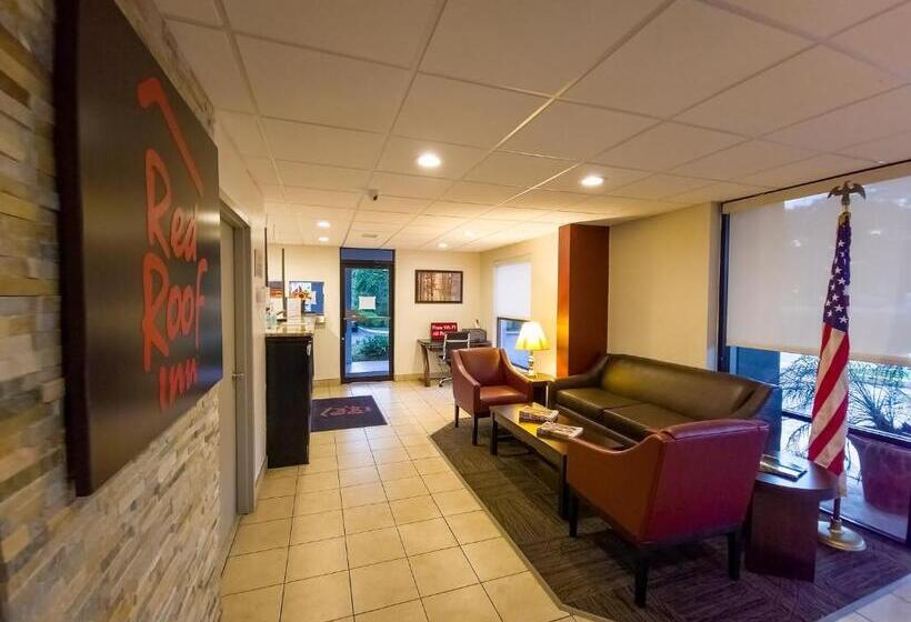 Отель Red Roof Inn Tallahassee East