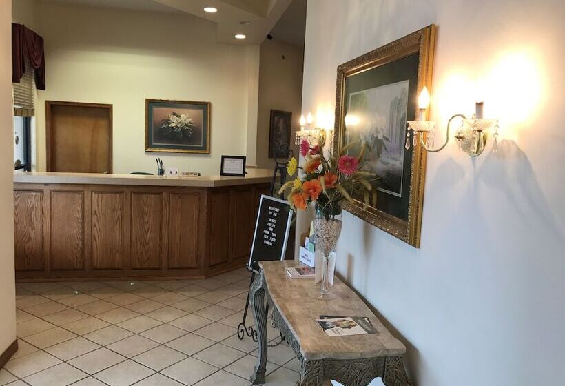 فندق Rocky Creek Inn