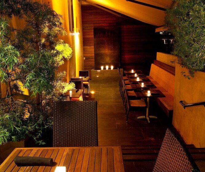 هتل Sirtaj   Beverly Hills