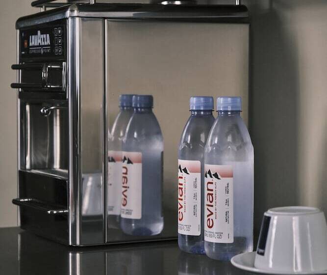 هتل Sirtaj   Beverly Hills