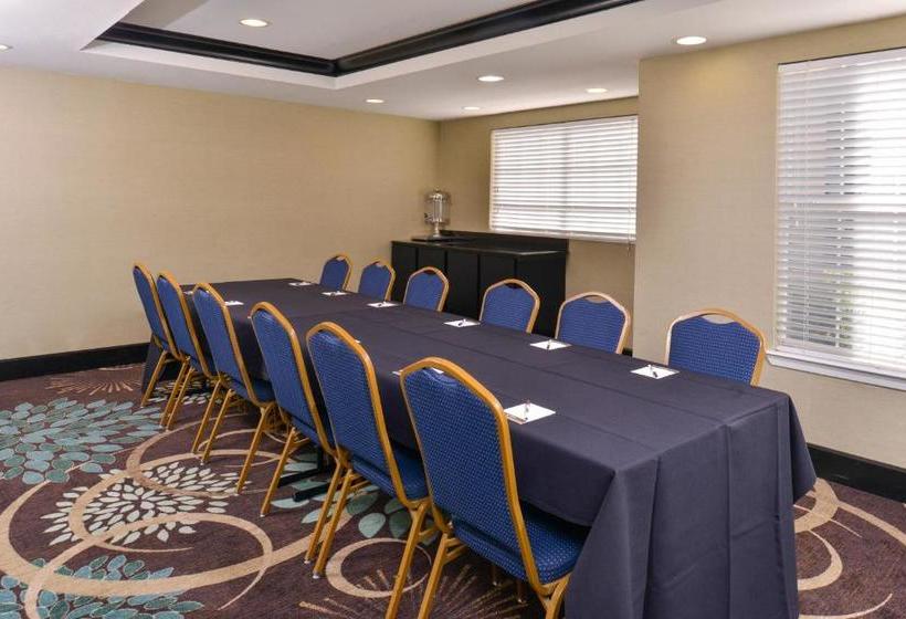 فندق Trellis North Dallas