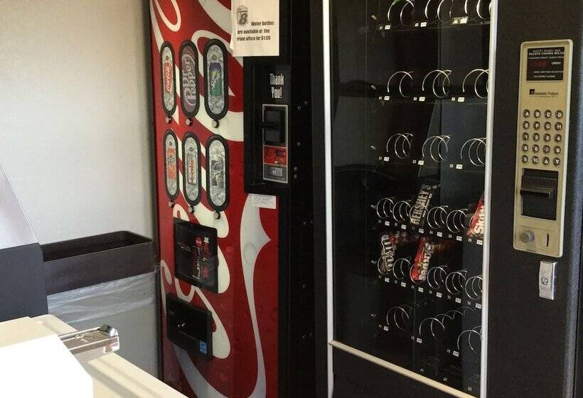 فندق Super 8 By Wyndham Cleburne