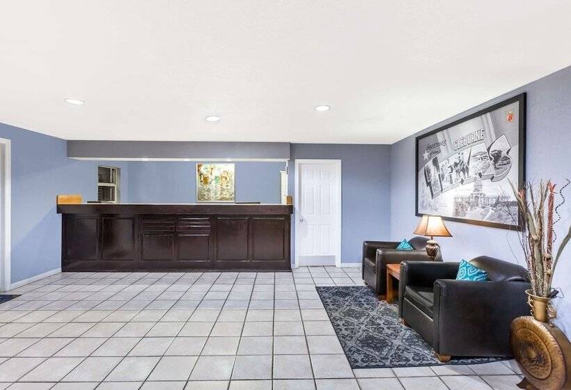 فندق Super 8 By Wyndham Cleburne