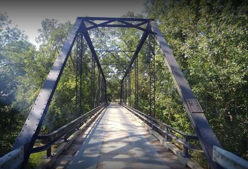 Surestay Hotel By Best Western Rockdale