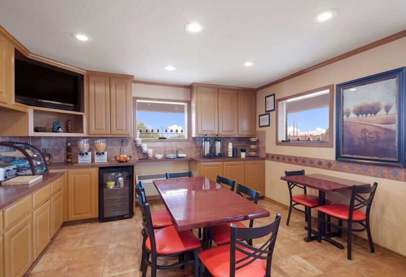 Surestay Hotel By Best Western Rockdale