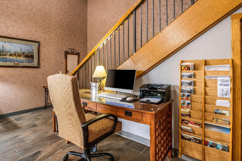 Surestay Plus Hotel By Best Western Poteau