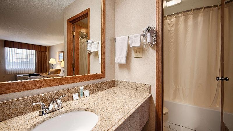 Surestay Plus Hotel By Best Western Poteau