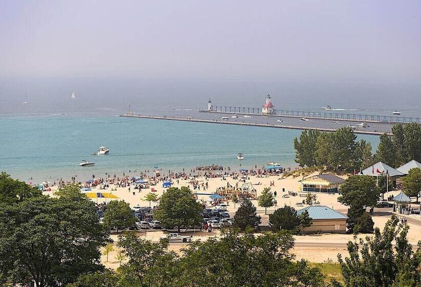 בית מלון כפרי The Boulevard Inn & Bistro