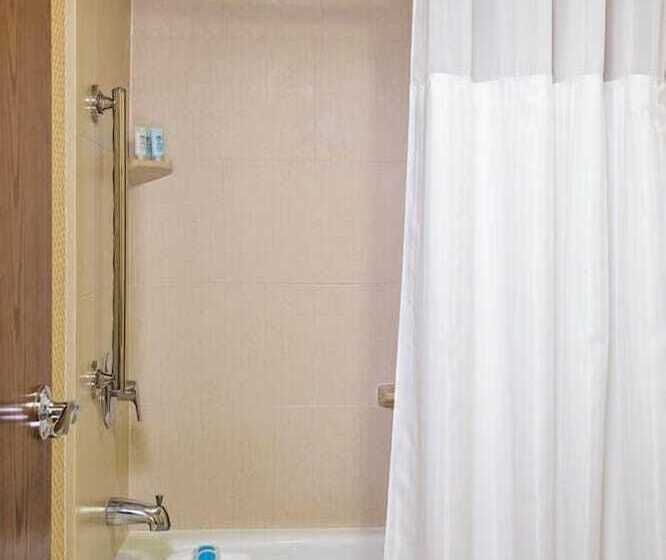 בית מלון כפרי The Boulevard Inn & Bistro