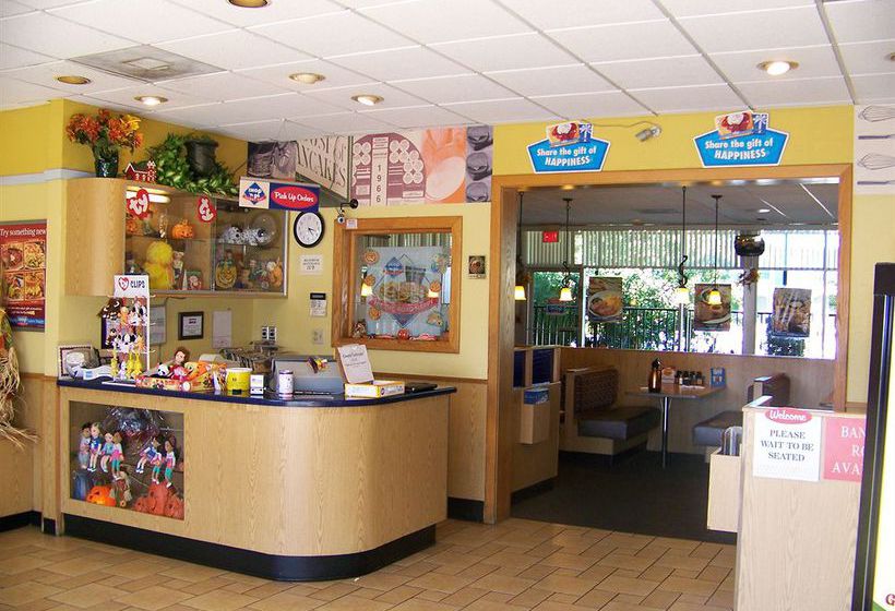 فندق The Budget Inn & Suites