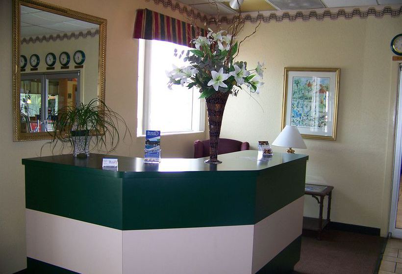 فندق The Budget Inn & Suites