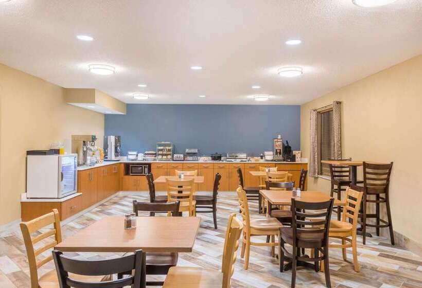 فندق على الطريق Americinn By Wyndham Prairie Du Chien