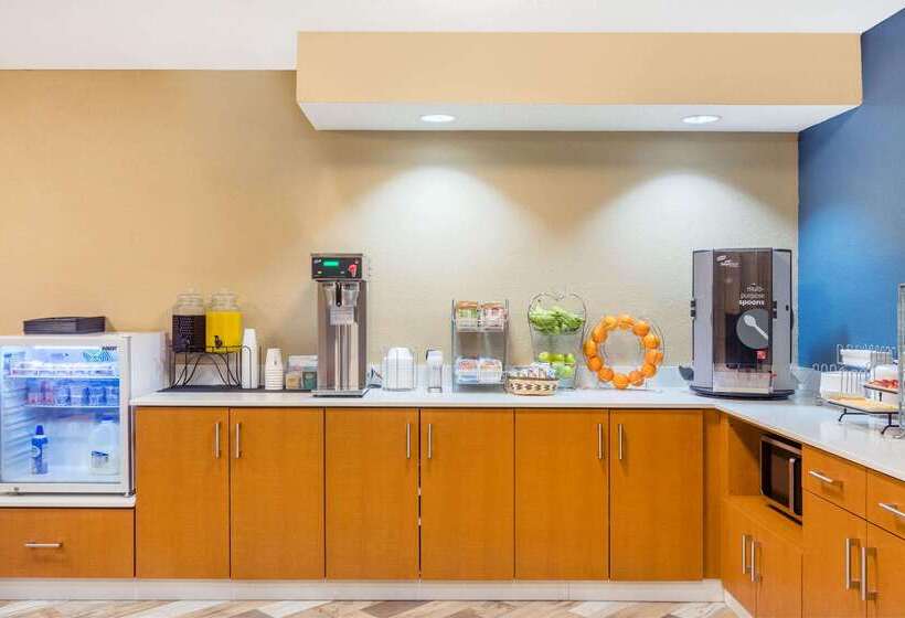 فندق على الطريق Americinn By Wyndham Prairie Du Chien