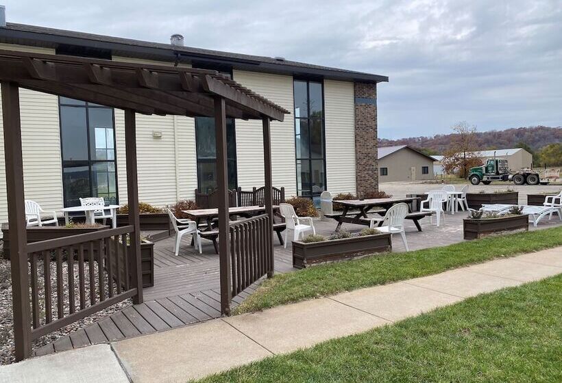 فندق على الطريق Americinn By Wyndham Prairie Du Chien