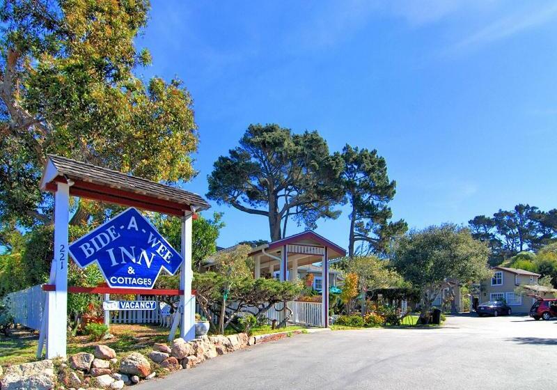 فندق على الطريق Bideawee Inn And Cottages