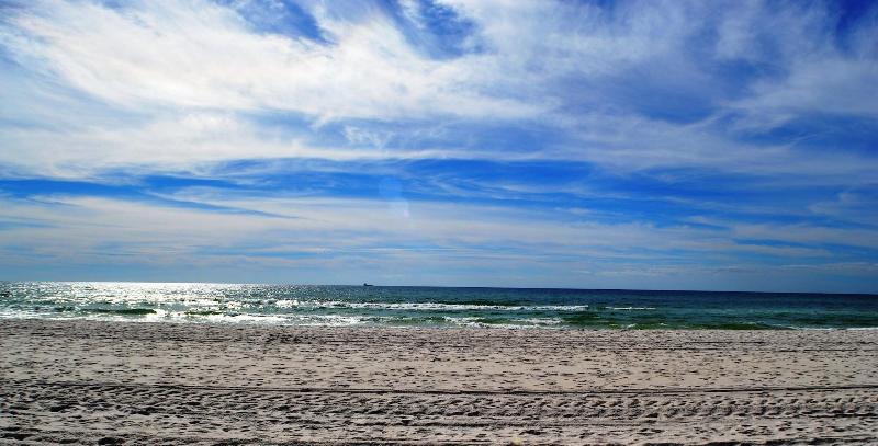 فندق على الطريق Bikini Beach Resort