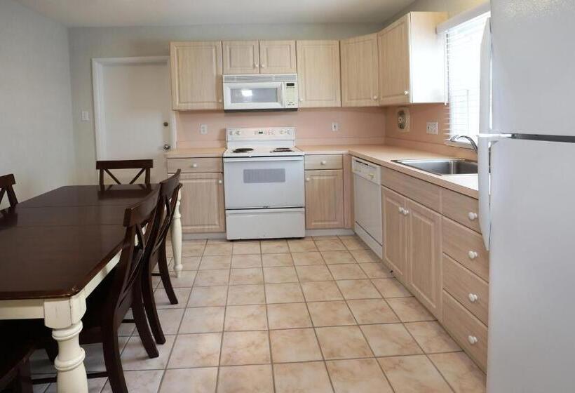 מוטל Biscayne Family Resort