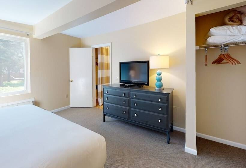 מוטל Breezeway Resort