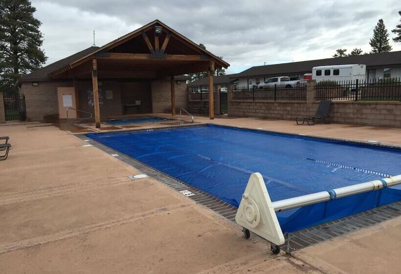 Мотель Bryce Canyon Pines