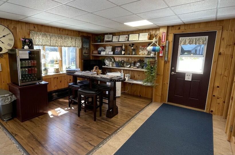 فندق على الطريق Bucksport Inn