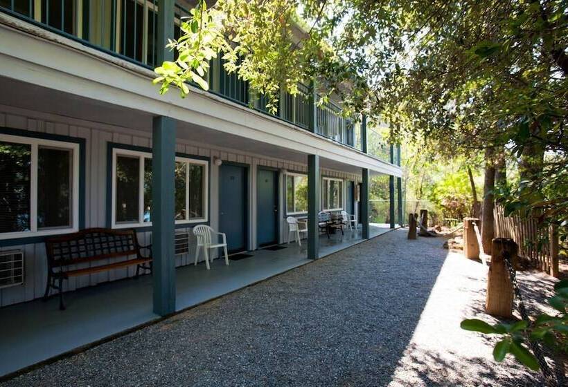 منتجع Bridge Bay Lodge At Shasta Lake