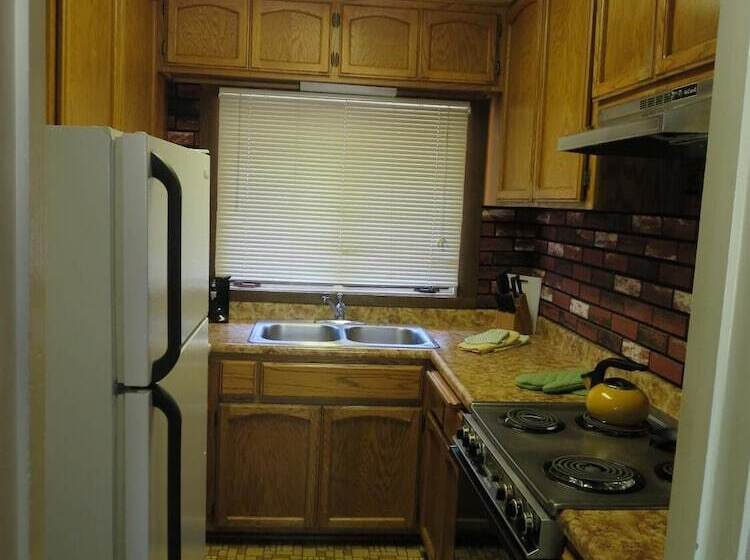 منتجع Bridge Bay Lodge At Shasta Lake