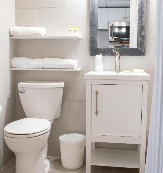 Bristol Plaza Resort Motel